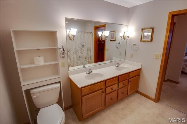 1331 Magnolia Lane, Jerseyville, IL 62052