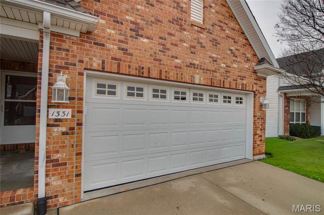 1331 Magnolia Lane, Jerseyville, IL 62052