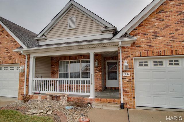 1331 Magnolia Lane, Jerseyville, IL 62052