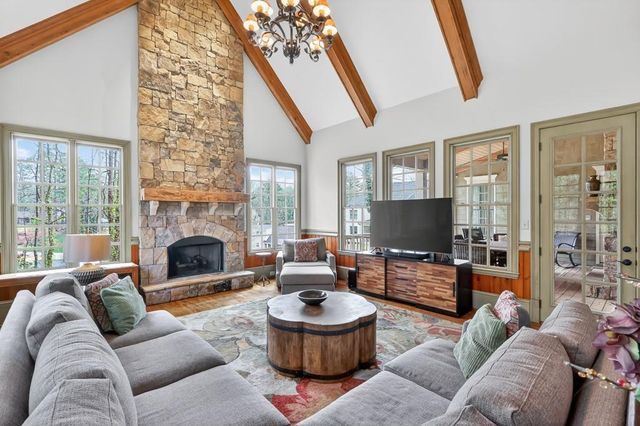 3950 Sentry Crossing, Marietta, GA 30068