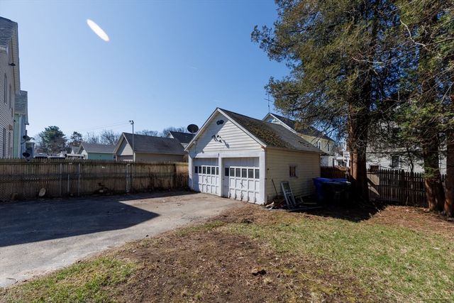 242-244 Commonwealth Avenue, Springfield, MA 01108
