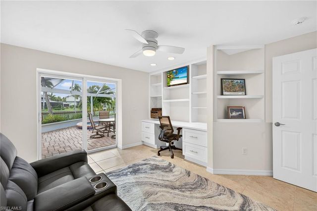 819 Tulip LN, Sanibel, FL 33957