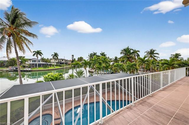 819 Tulip LN, Sanibel, FL 33957