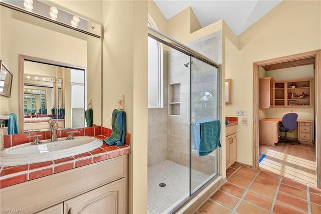 819 Tulip LN, Sanibel, FL 33957