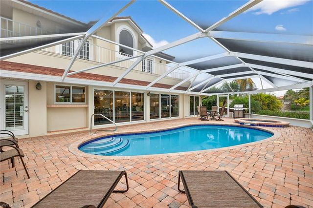 819 Tulip LN, Sanibel, FL 33957