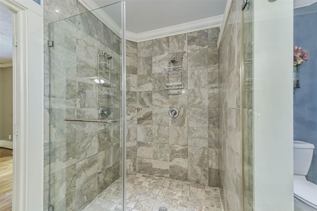 424 W 30th Street, Houston, TX 77018