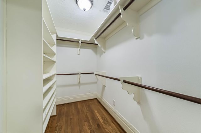 424 W 30th Street, Houston, TX 77018
