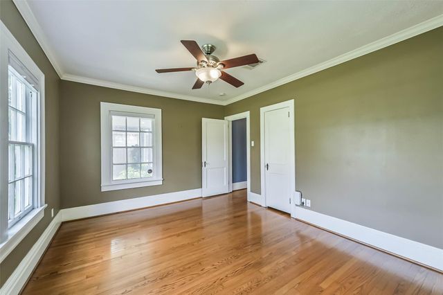 424 W 30th Street, Houston, TX 77018