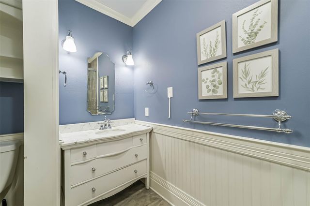424 W 30th Street, Houston, TX 77018