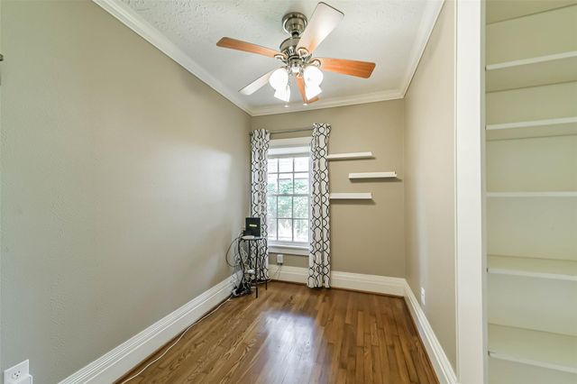 424 W 30th Street, Houston, TX 77018