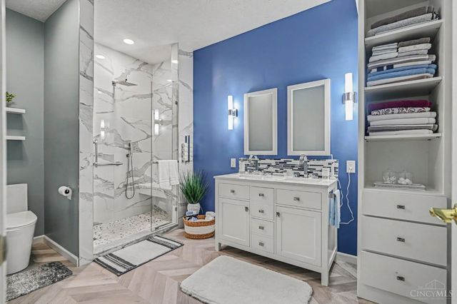 329 Bending Branch Lane, Miamisburg, OH 45342
