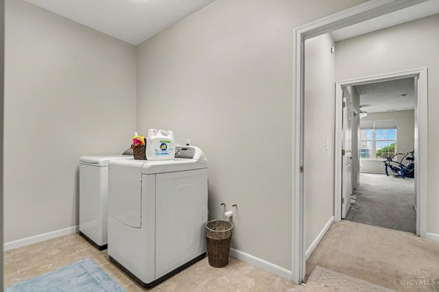 329 Bending Branch Lane, Miamisburg, OH 45342