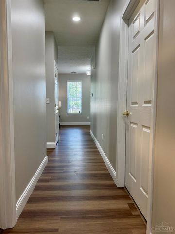 329 Bending Branch Lane, Miamisburg, OH 45342