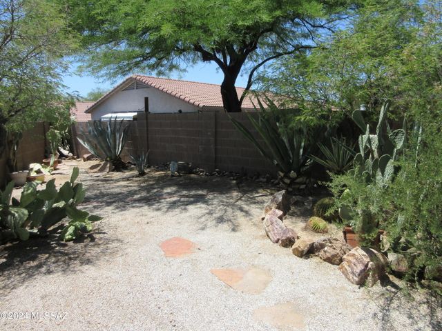 12535 N Owl Head Canyon Road, Marana, AZ 85658