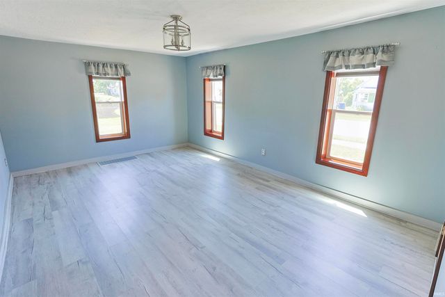 1129 Harrison Street, Walkerton, IN 46574