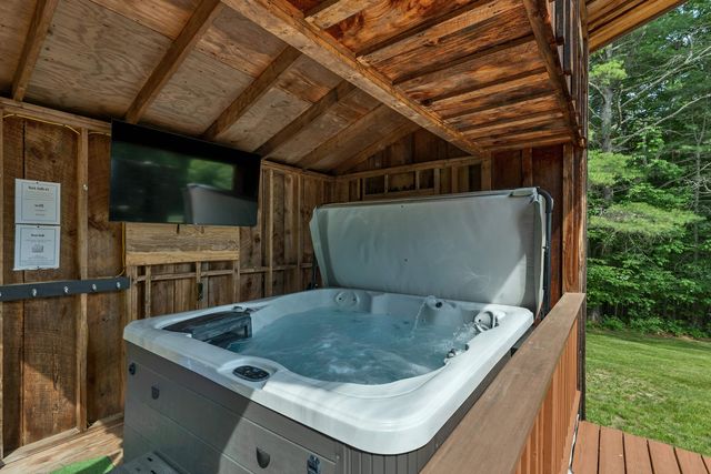 71 Winona Road, Meredith, NH 03253