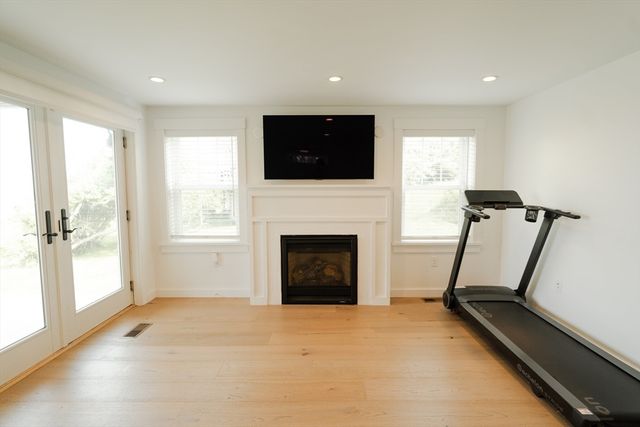 16 Pilgrim Way, Plymouth, MA 02360