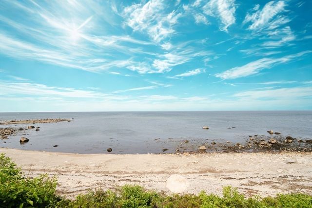 16 Pilgrim Way, Plymouth, MA 02360