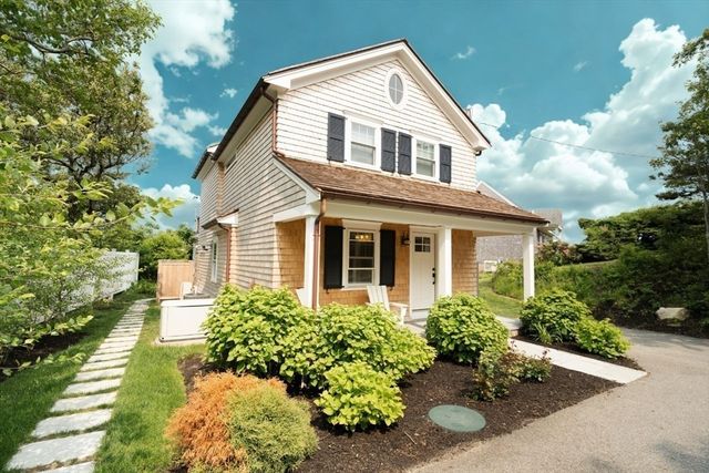 16 Pilgrim Way, Plymouth, MA 02360