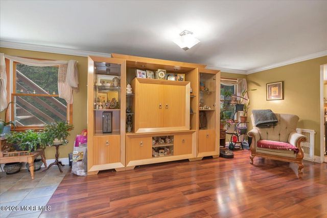228 Red Hill Road, Middletown, NJ 07748