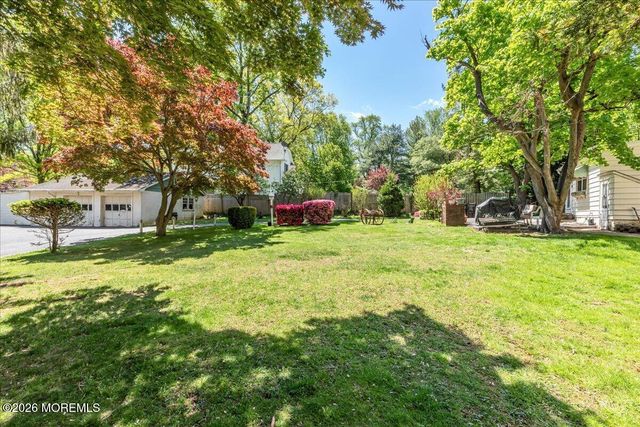 228 Red Hill Road, Middletown, NJ 07748