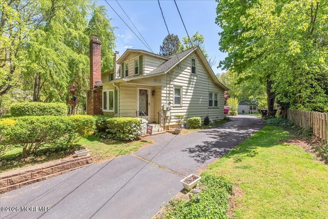 228 Red Hill Road, Middletown, NJ 07748