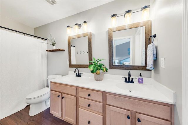 454 Doane Way, Wando, SC 29492