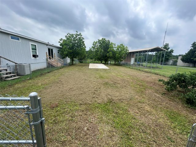 423 Waterfront Row, Quitman, TX 75783