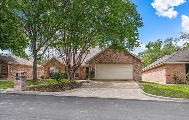 3133 Chimney Hill Drive, Waco, TX 76708