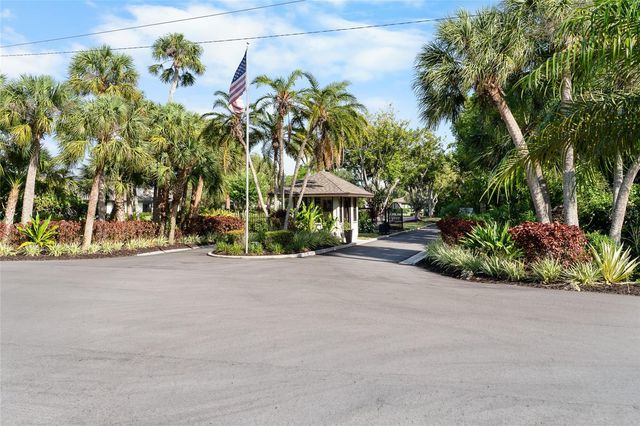 3766 BALLANTRAE DRIVE 22D, Sarasota, FL 34238