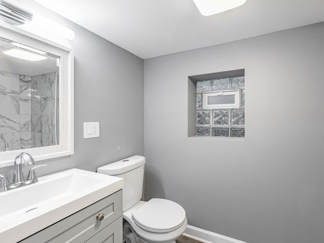 5519 S Seeley Avenue, Chicago, IL 60636