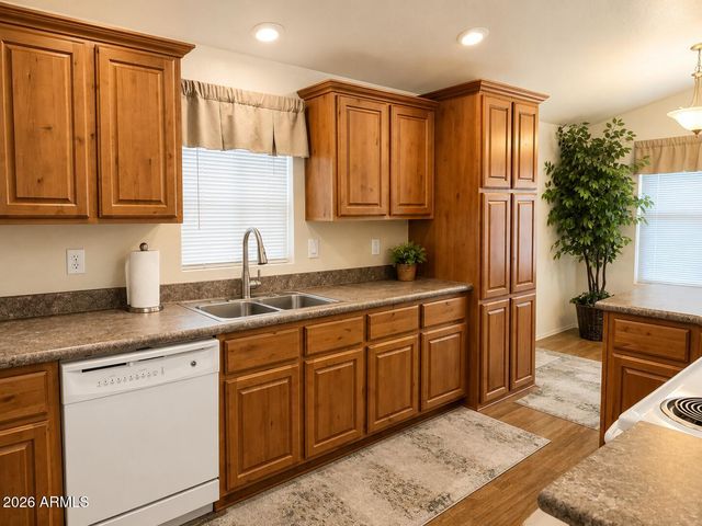 17846 N 16th Way, Phoenix, AZ 85022