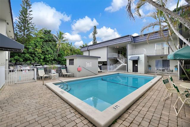 13101 Memorial Highway 104, North Miami, FL 33161