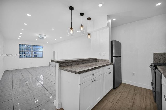 13101 Memorial Highway 104, North Miami, FL 33161