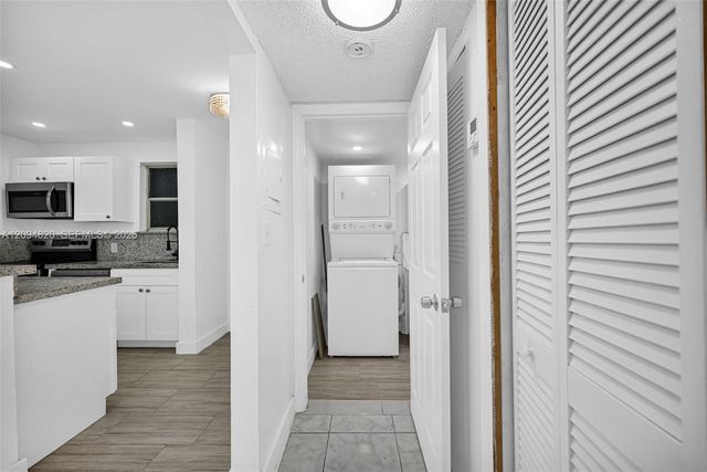 13101 Memorial Highway 104, North Miami, FL 33161
