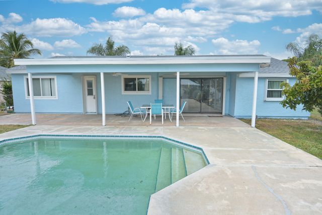 420 SE Streamlet Avenue, Port St. Lucie, Port St Lucie, FL 34983