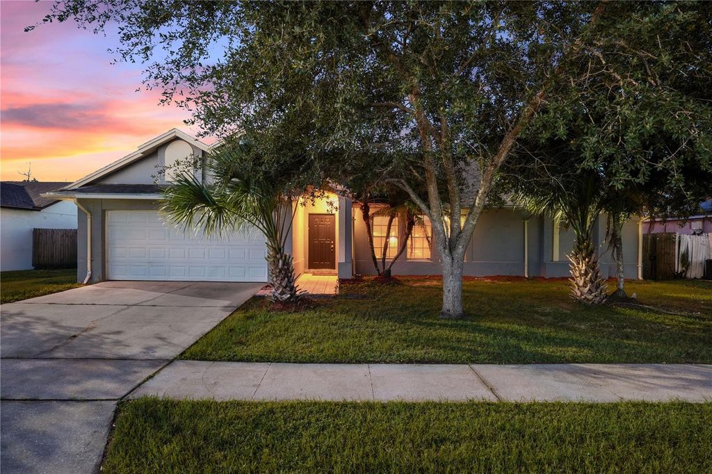 Image 1 of property listing at 14912 DAY LILY COURT, Orlando, FL 32824