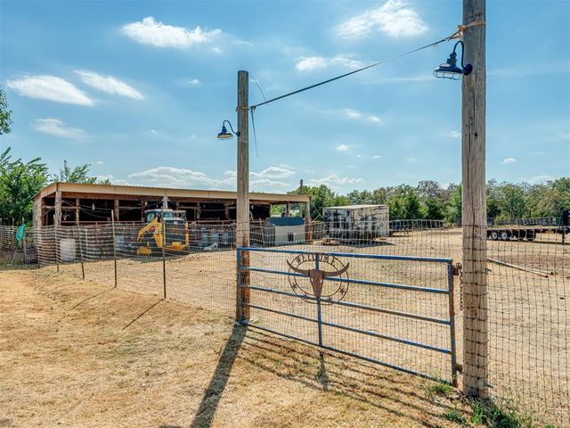 15818 Nelson Road, Norman, OK 73026