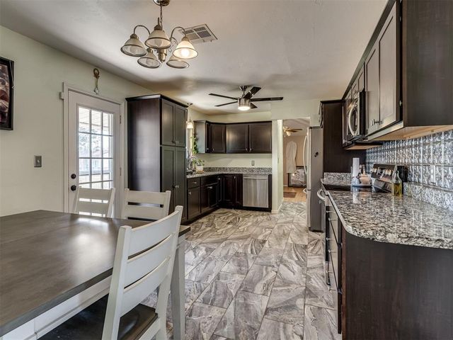 15818 Nelson Road, Norman, OK 73026