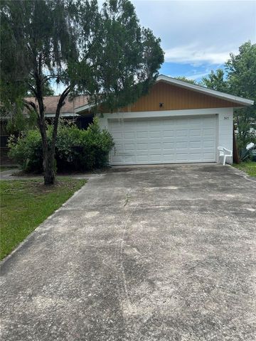 305 VIOLETWOOD ROAD, Deland, FL 32720