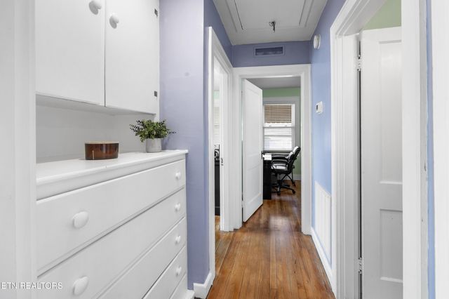 2321 Coker Ave, Knoxville, TN 37917