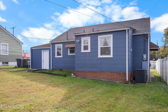 2321 Coker Ave, Knoxville, TN 37917