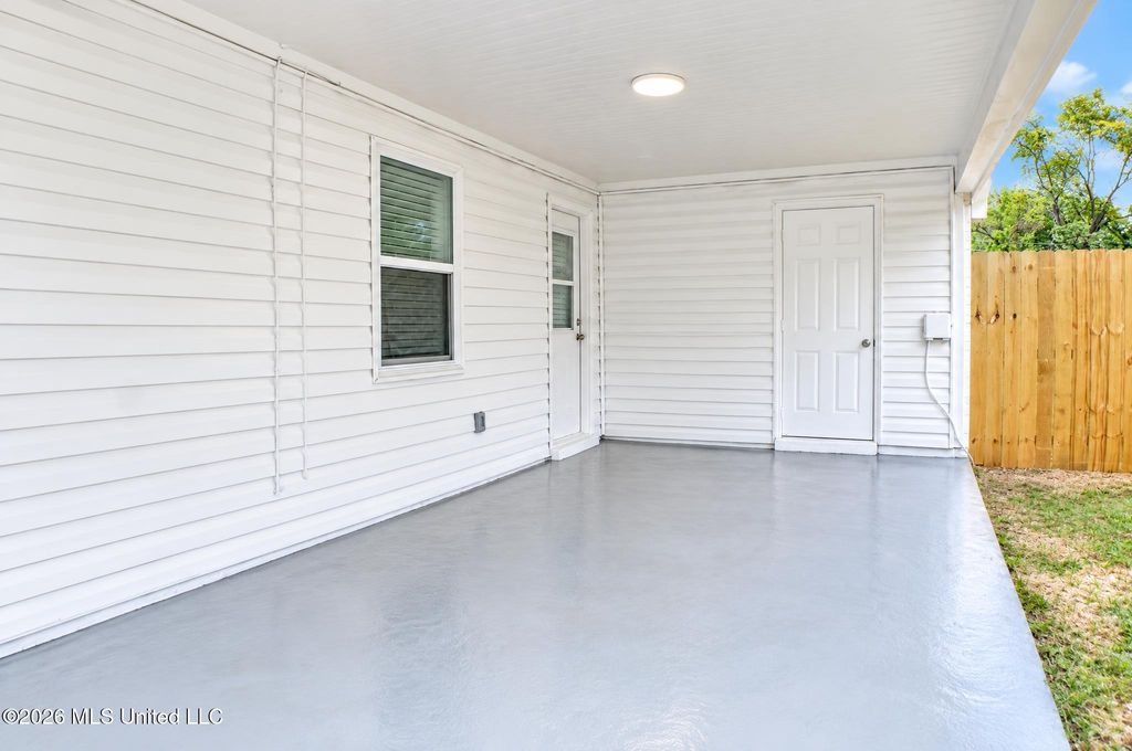 6460 Yorkshire Road, Horn Lake, MS 38637 — photo 3