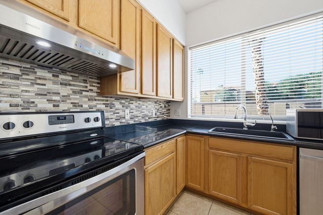 906 E Sheffield Avenue, Chandler, AZ 85225