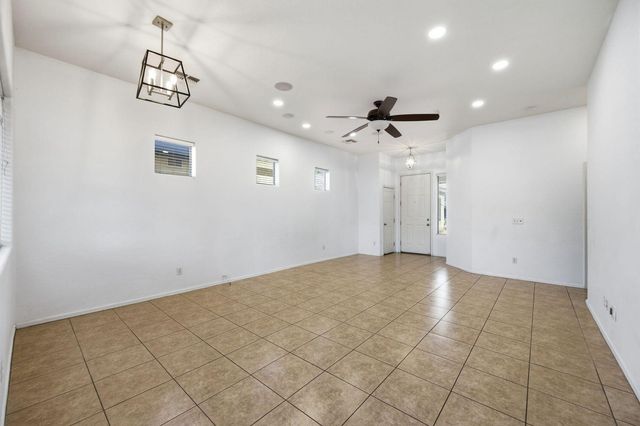 906 E Sheffield Avenue, Chandler, AZ 85225