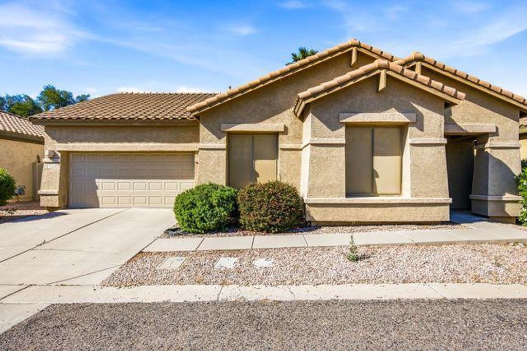 906 E Sheffield Avenue, Chandler, AZ 85225