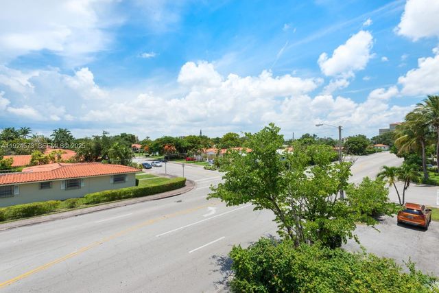 411 SW 37th Ave 2B, Miami, FL 33135