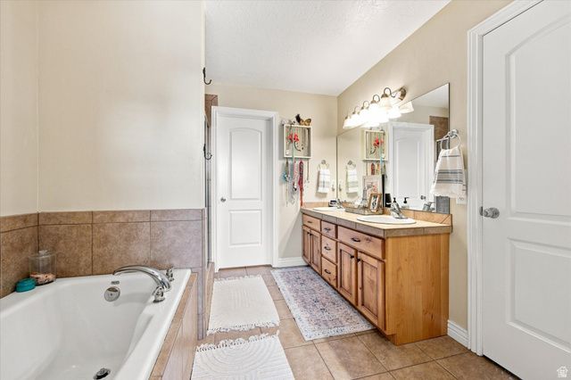 4076 W SHINNECOCK ST, Cedar Hills, UT 84062