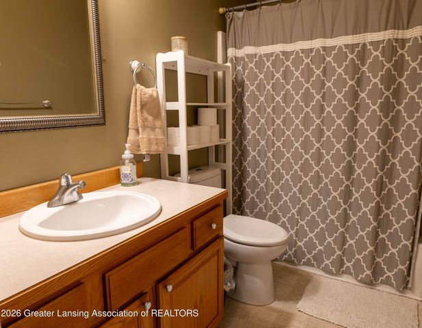 1645 Gander Hill Drive, Holt, MI 48842