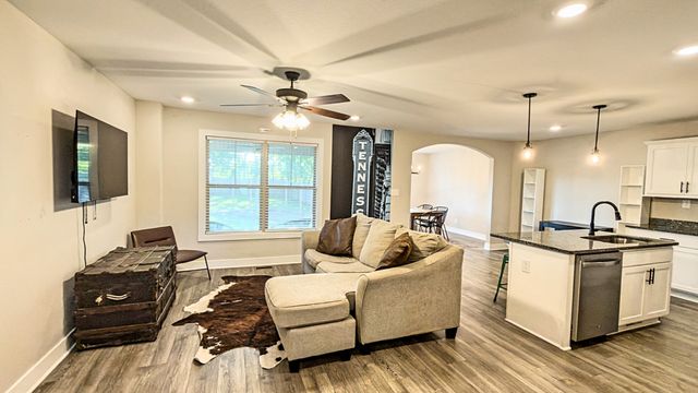 414B Oak St, Clarksville, TN 37042